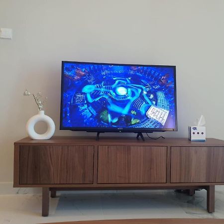 Cozy 1-Bedroom Apartment In Dubai South With Pool Dış mekan fotoğraf