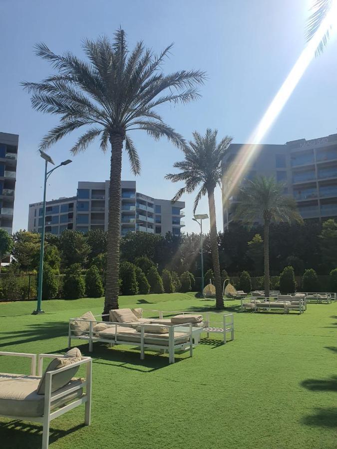 Cozy 1-Bedroom Apartment In Dubai South With Pool Dış mekan fotoğraf