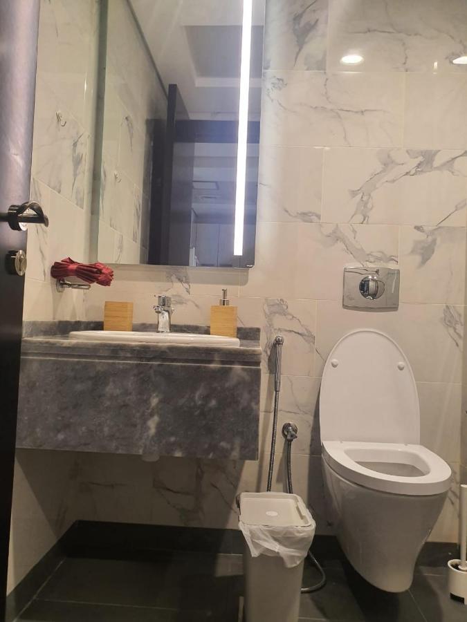 Cozy 1-Bedroom Apartment In Dubai South With Pool Dış mekan fotoğraf