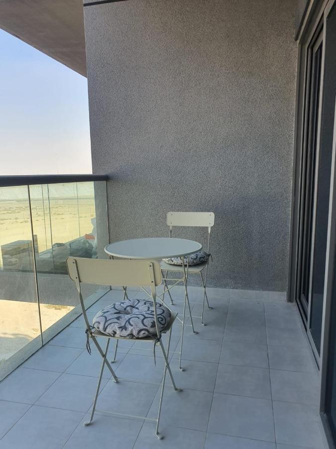 Cozy 1-Bedroom Apartment In Dubai South With Pool Dış mekan fotoğraf